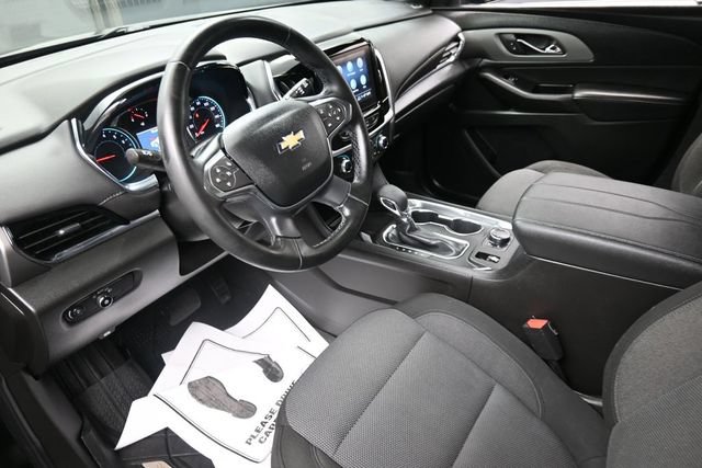 Used 2023 Chevrolet Traverse LT FWD image 12