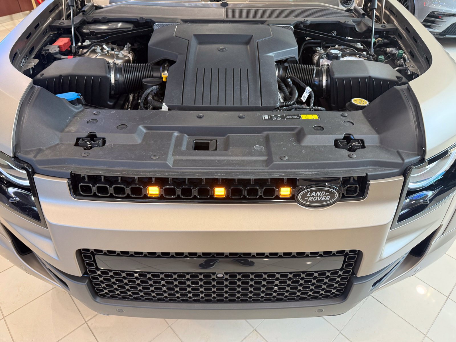 New 2026 Land Rover Defender 110 OCTA AWD/4WD image 47