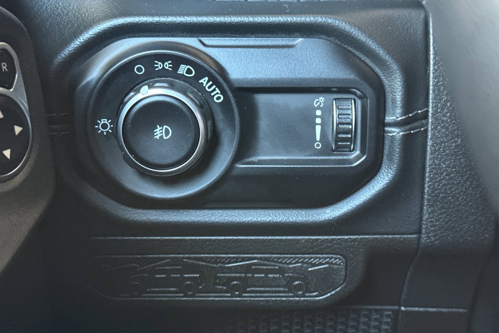 Used 2024 Jeep Wrangler Rubicon w/ Convenience Group image 43