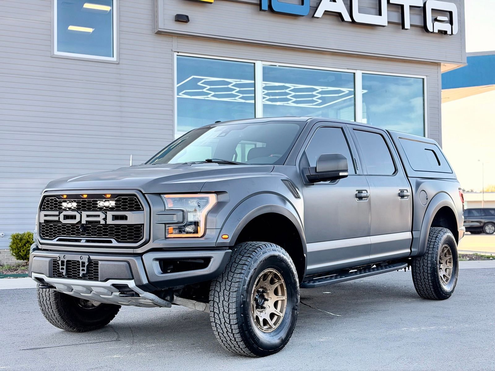 Used 2018 Ford F150 Raptor w/ Equipment Group 802A Luxury image 12