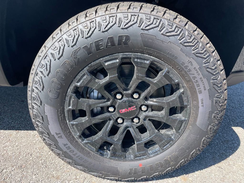 New 2026 GMC Canyon Elevation w/ Convenience Package image 33