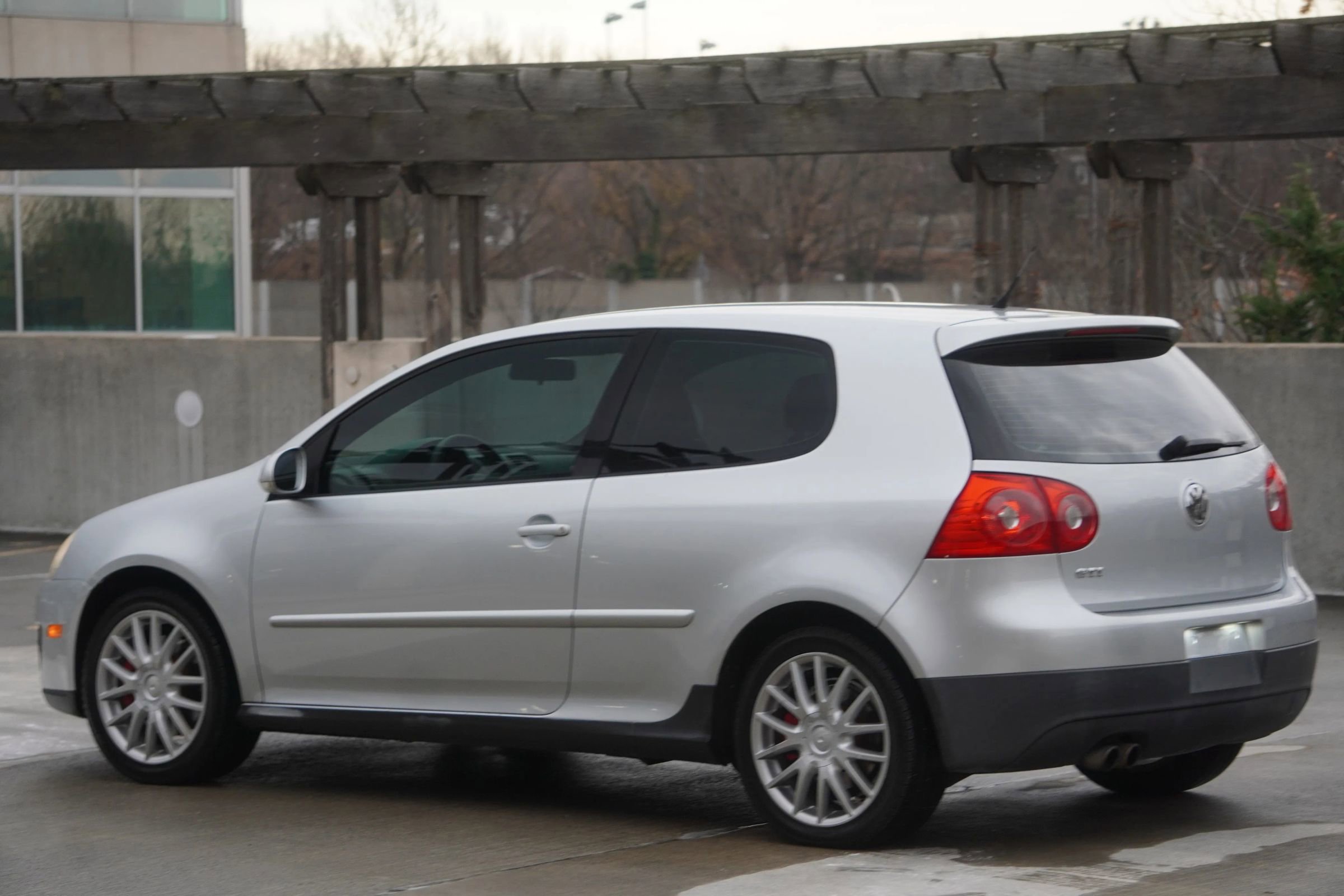 Used 2007 Volkswagen GTI 2.0T 2-Door image 5