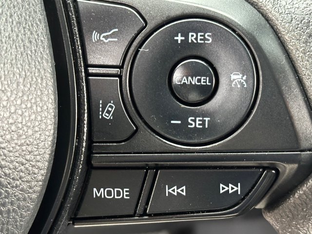 Certified 2025 Toyota RAV4 XLE AWD/4WD image 14