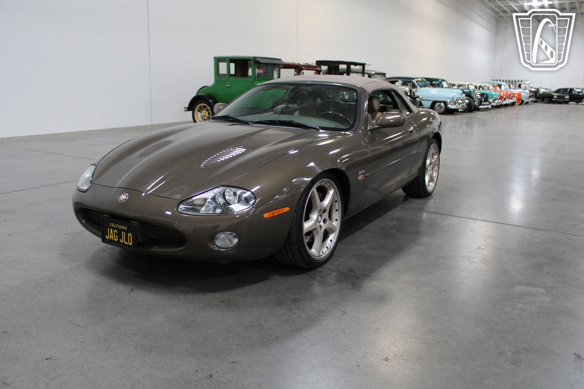 Used 2001 Jaguar XK8 Convertible RWD image 15