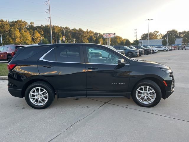 Used 2023 Chevrolet Equinox LT image 9