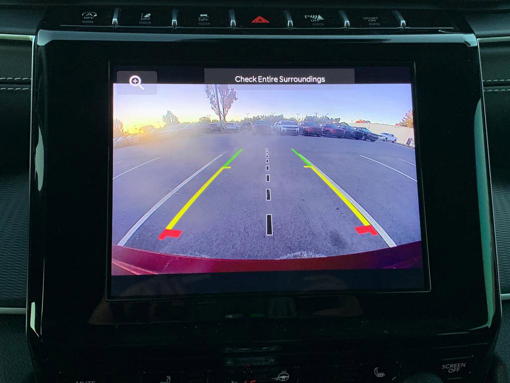 Used 2024 Jeep Grand Cherokee Altitude image 30