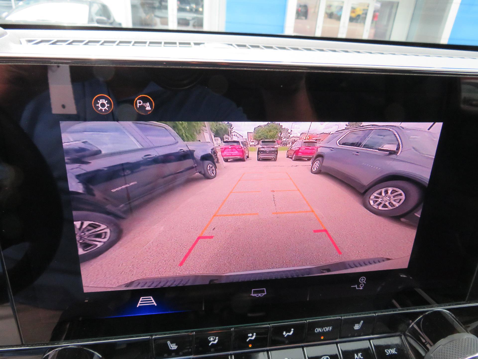 Used 2023 Chevrolet Colorado LT w/ LT Convenience Package II image 6