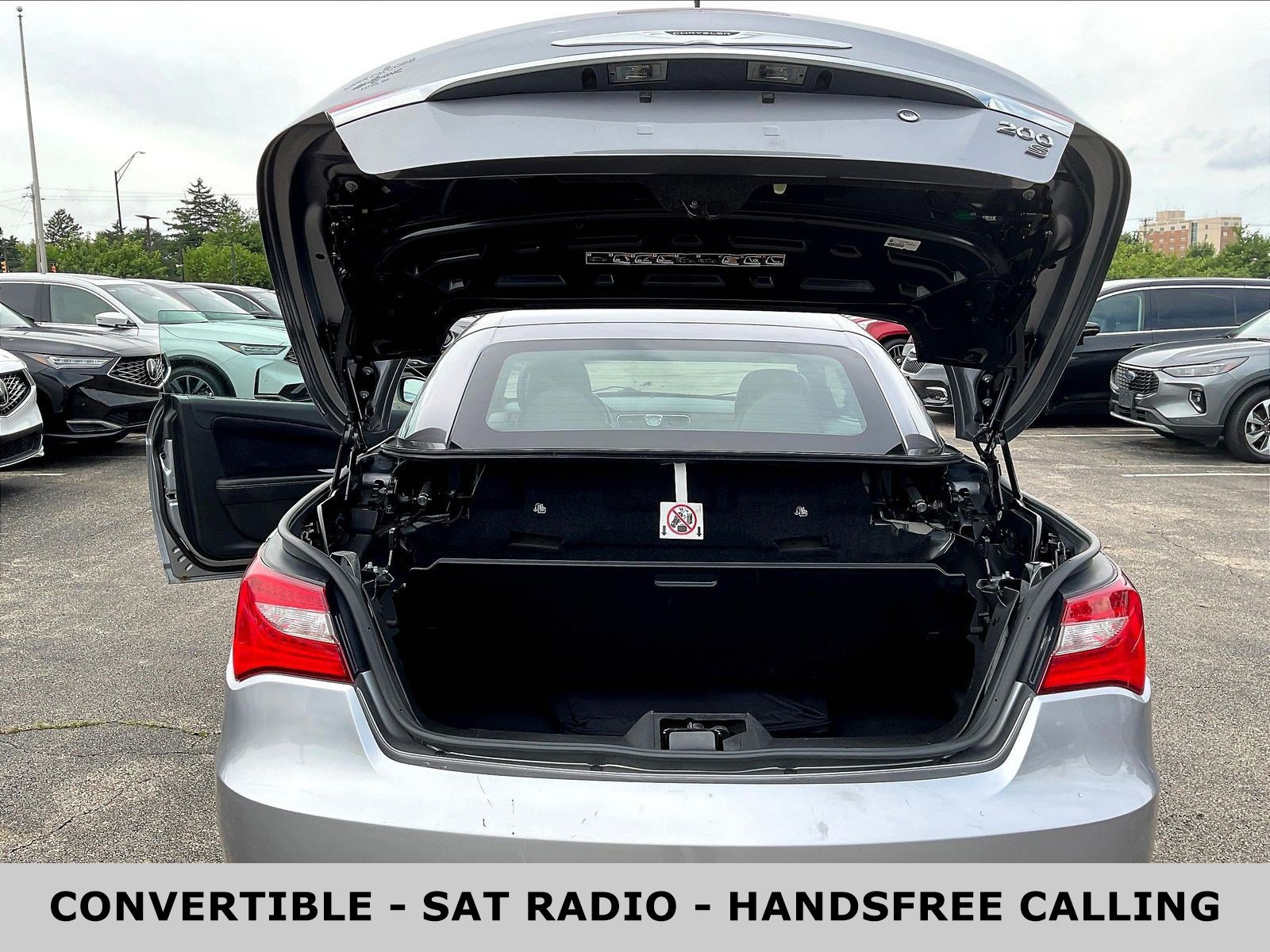 Used 2014 Chrysler 200 S FWD image 38