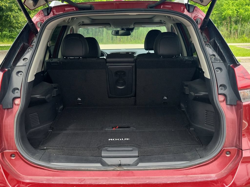 Used 2019 Nissan Rogue SL w/ Premium Package AWD/4WD image 8
