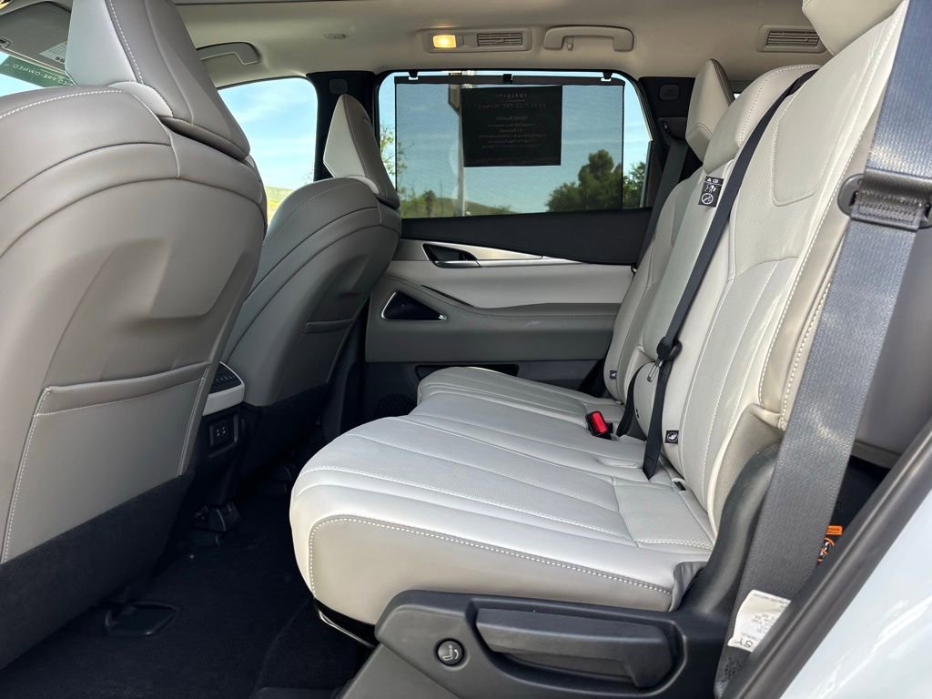 Certified 2026 INFINITI QX60 Luxe w/ Cargo Package image 13