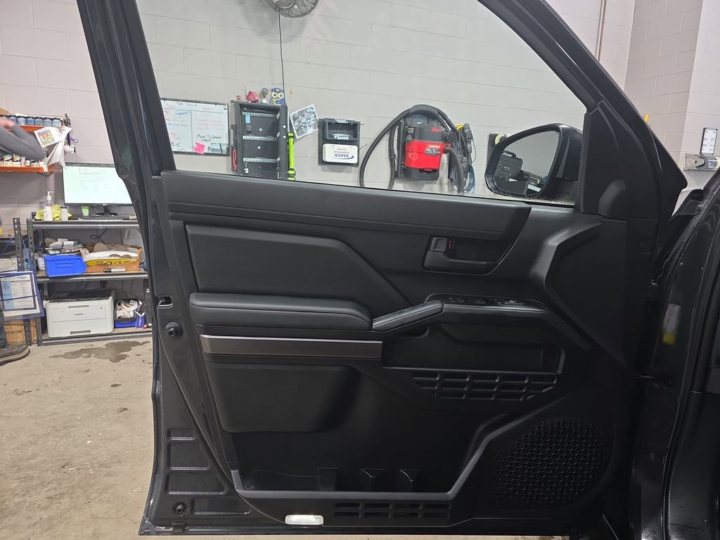 Used 2025 Toyota 4Runner SR5 image 25