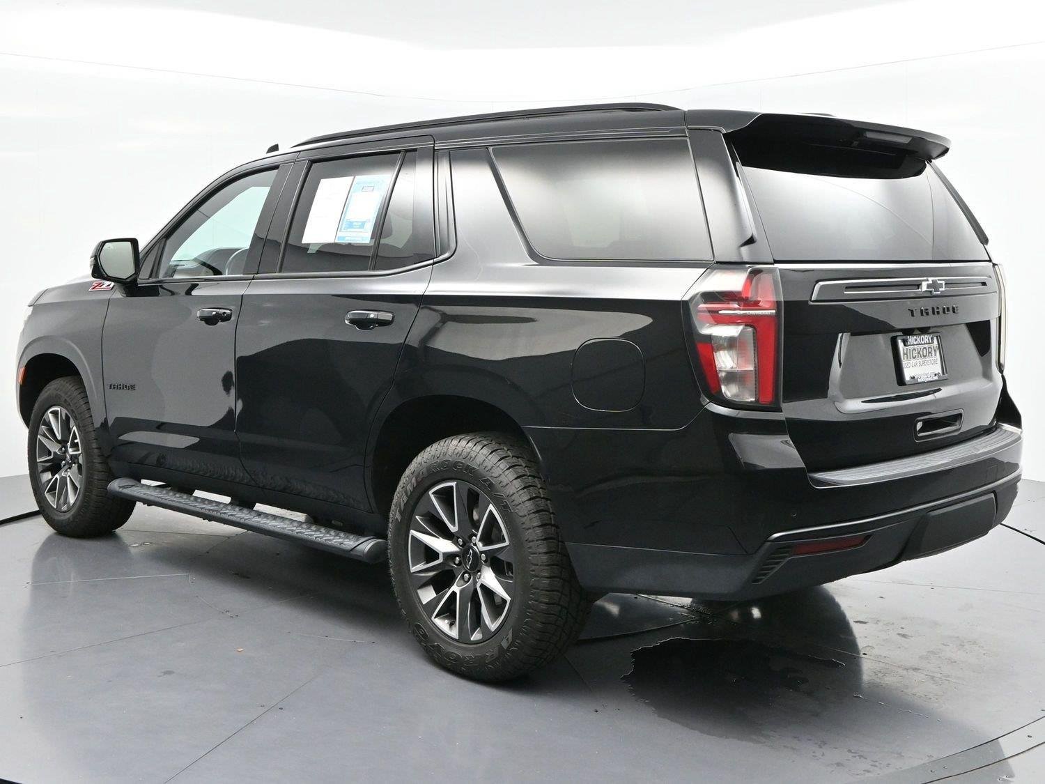Used 2024 Chevrolet Tahoe Z71 w/ Luxury Package AWD/4WD image 5