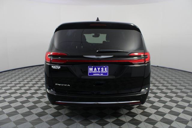 New 2026 Chrysler Pacifica Select image 26