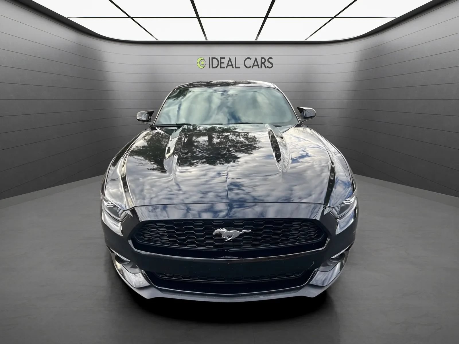 Used 2016 Ford Mustang Coupe RWD image 3
