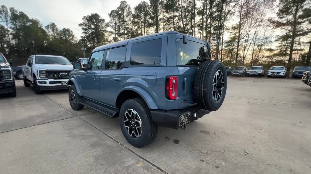 New 2025 Ford Bronco Outer Banks image 4