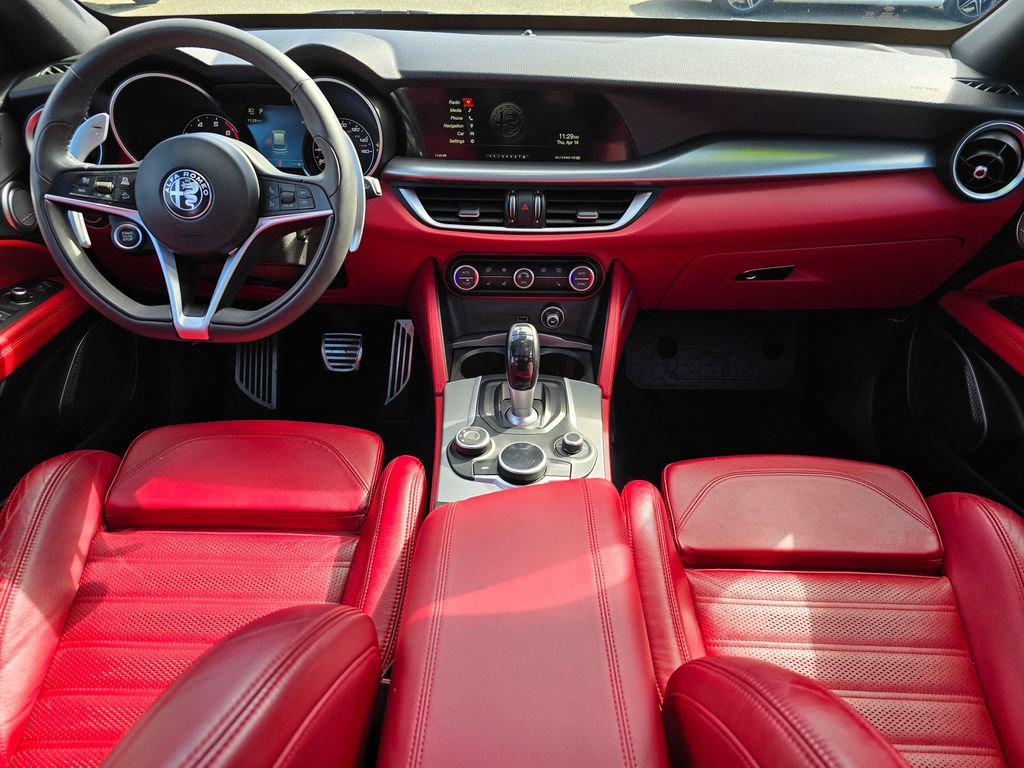 Used 2018 Alfa Romeo Stelvio Ti Sport image 19