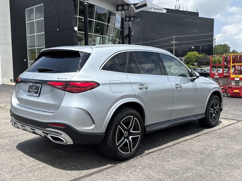 New 2025 Mercedes-Benz GLC 350e 4MATIC image 5