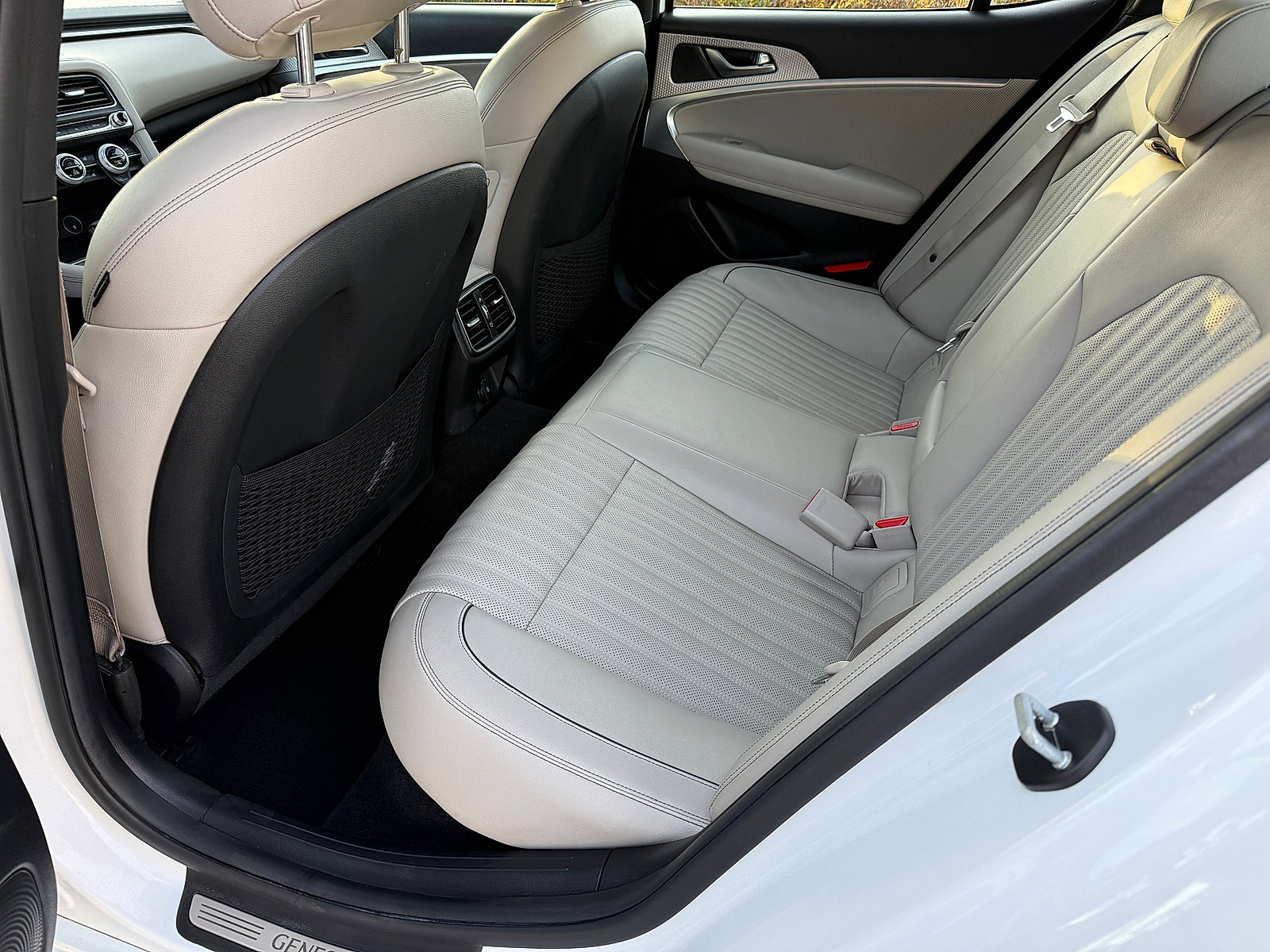 Used 2023 Genesis G70 2.0T w/ Sport Prestige Package image 24