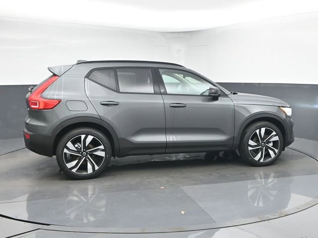 New 2026 Volvo XC40 B5 Ultra w/ Climate Package image 8