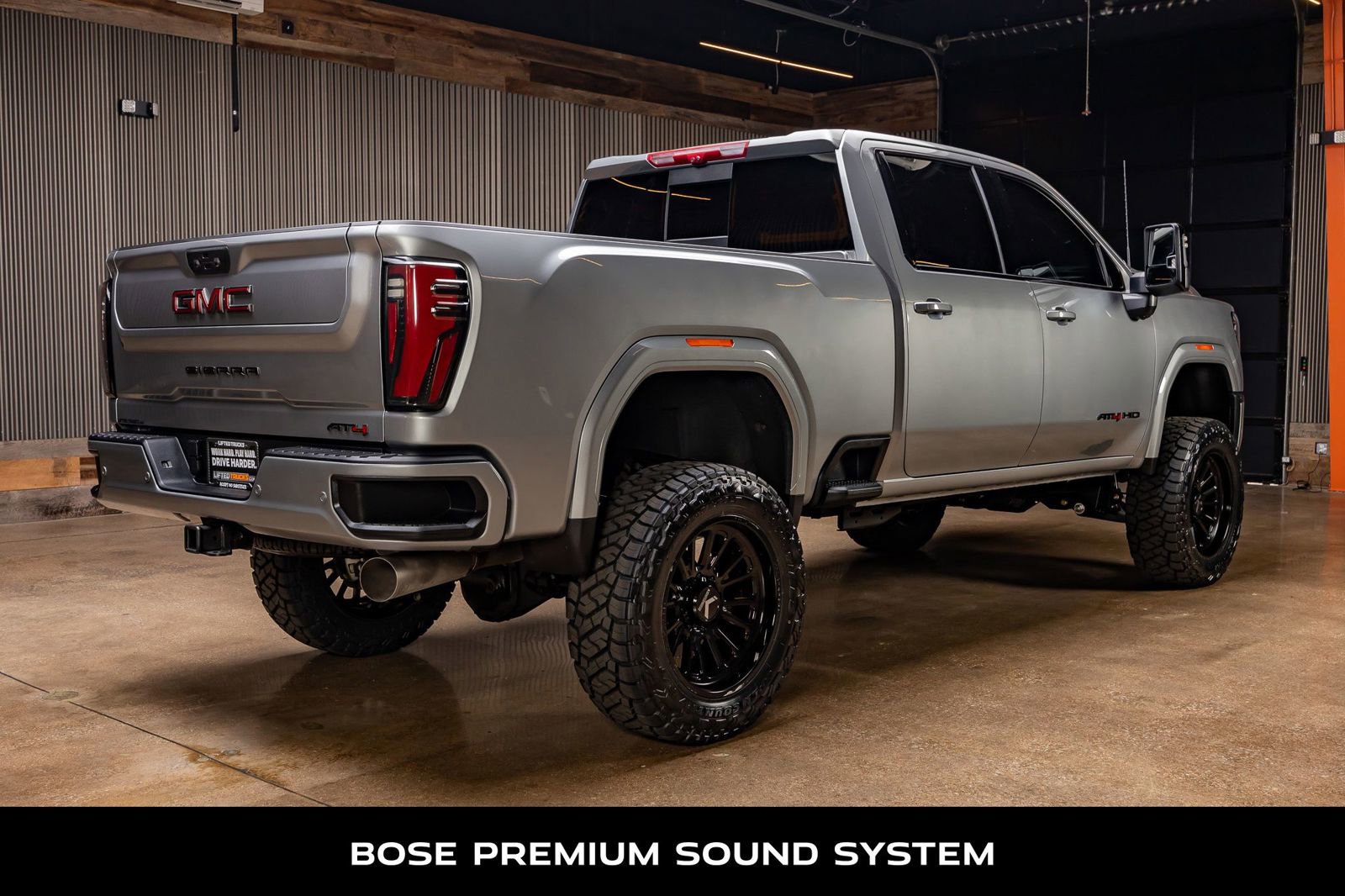 Used 2025 GMC Sierra 2500 AT4 w/ AT4 Premium Plus Package image 10