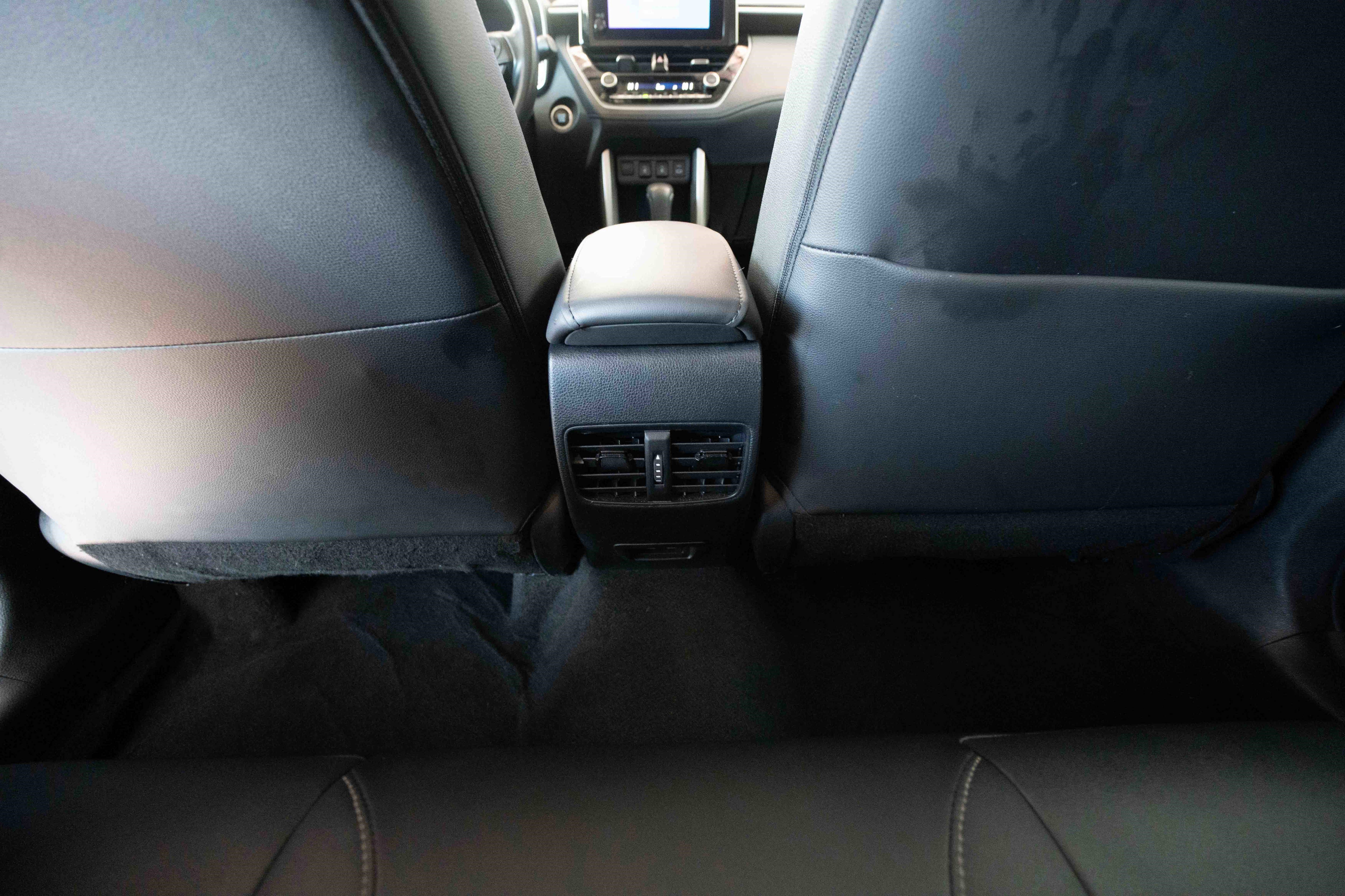 Used 2023 Toyota Corolla Cross XLE image 22