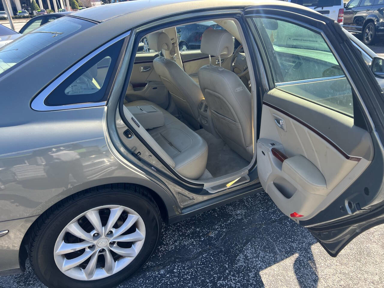 Used 2007 Hyundai Azera Limited image 11