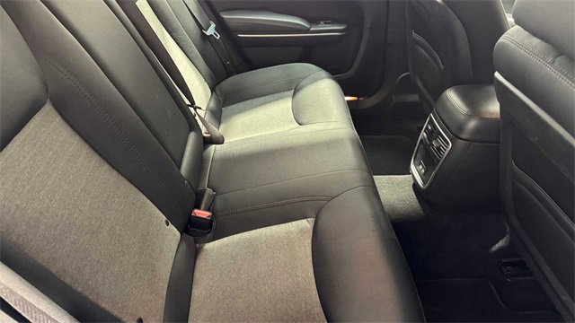 Used 2019 Chrysler 300 Touring w/ Sport Appearance Package image 15