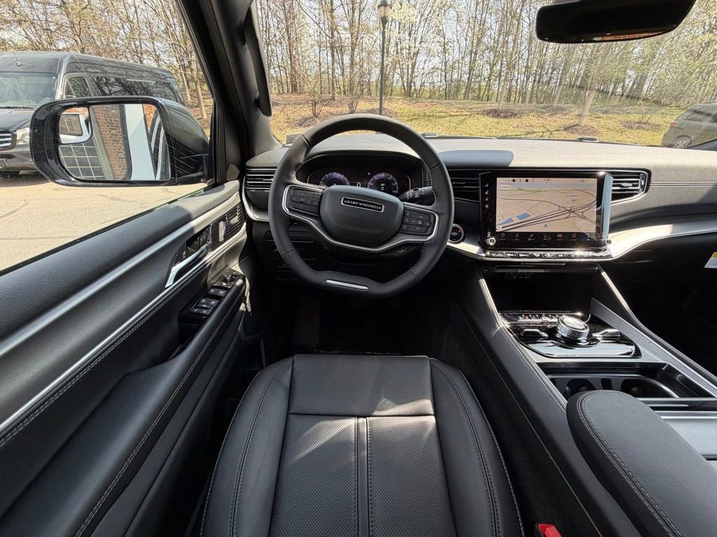 New 2026 Jeep Grand Wagoneer Limited w/ Convenience Group I AWD/4WD image 13