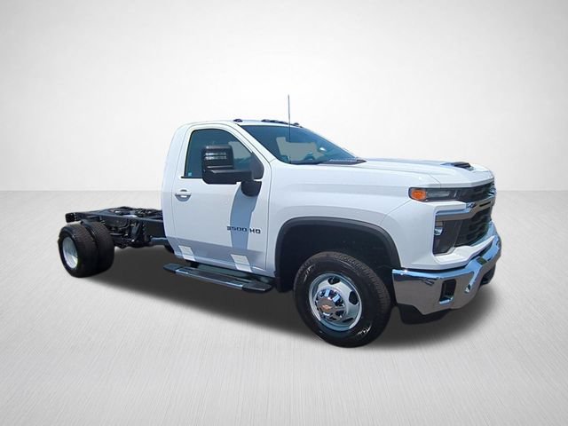 New 2025 Chevrolet Silverado 3500 LT w/ Convenience Package AWD/4WD image 5