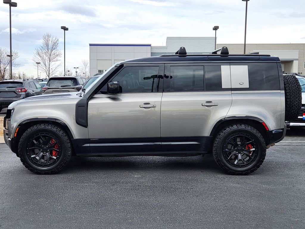 Used 2022 Land Rover Defender 110 X image 2