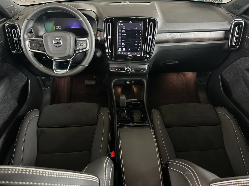 Certified 2023 Volvo XC40 Recharge Ultimate AWD/4WD image 12