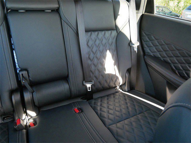 Used 2025 Mitsubishi Outlander SEL image 15
