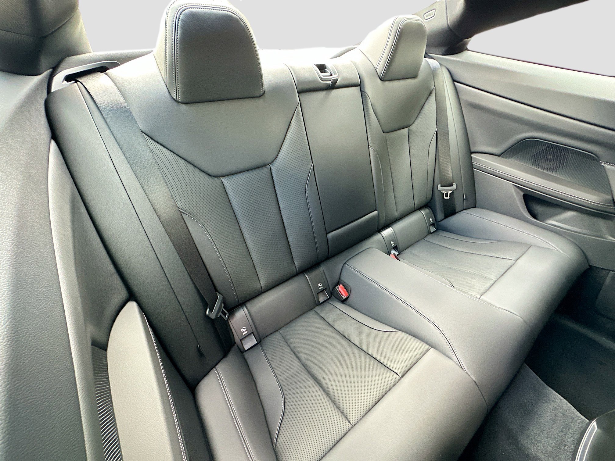 New 2026 BMW 430i Coupe w/ Parking Assistance Package image 21