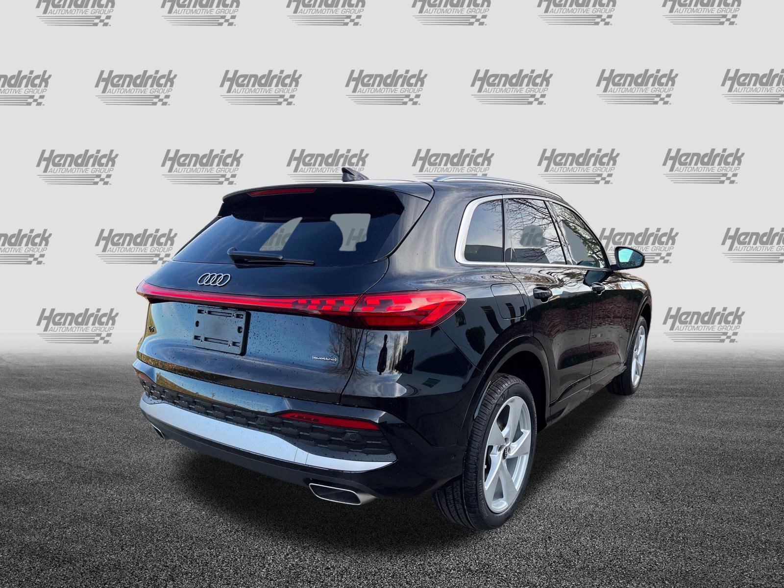 Used 2025 Audi Q5 Premium w/ Premium Plus AWD/4WD image 9