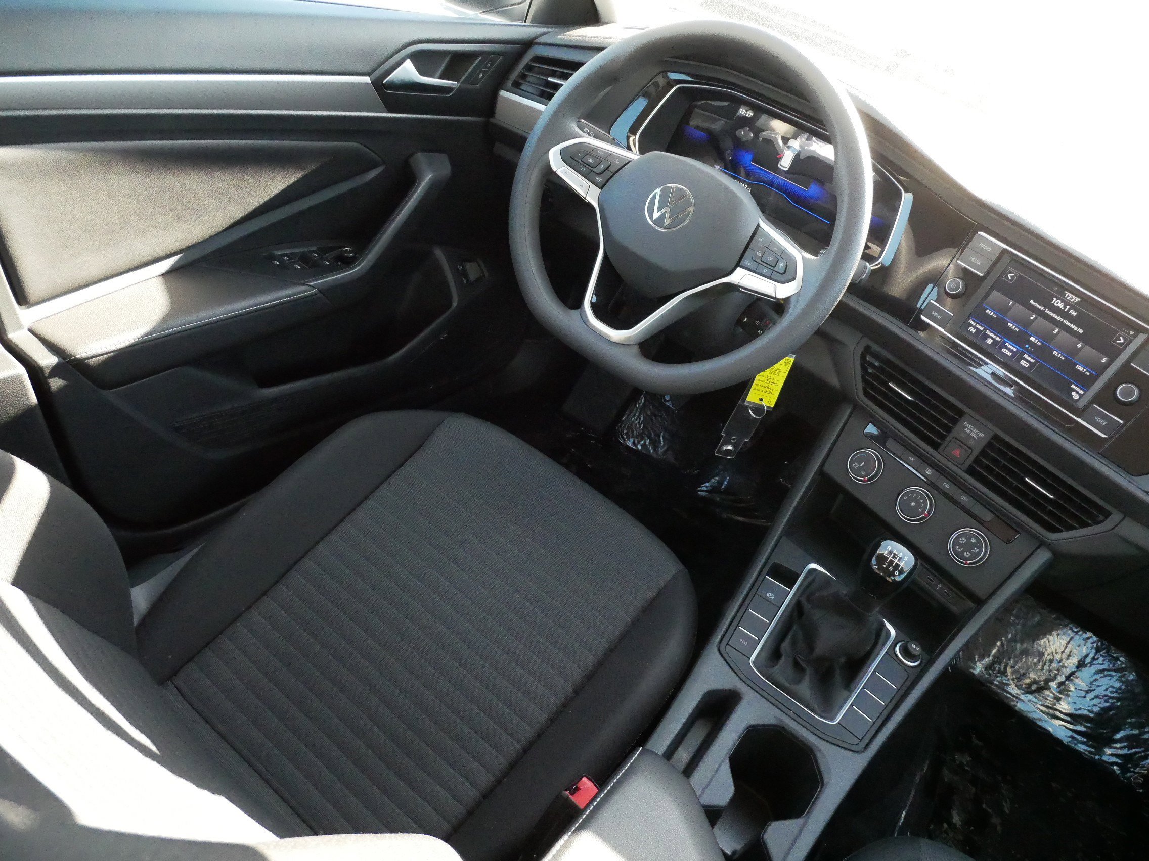 Certified 2023 Volkswagen Jetta S image 9