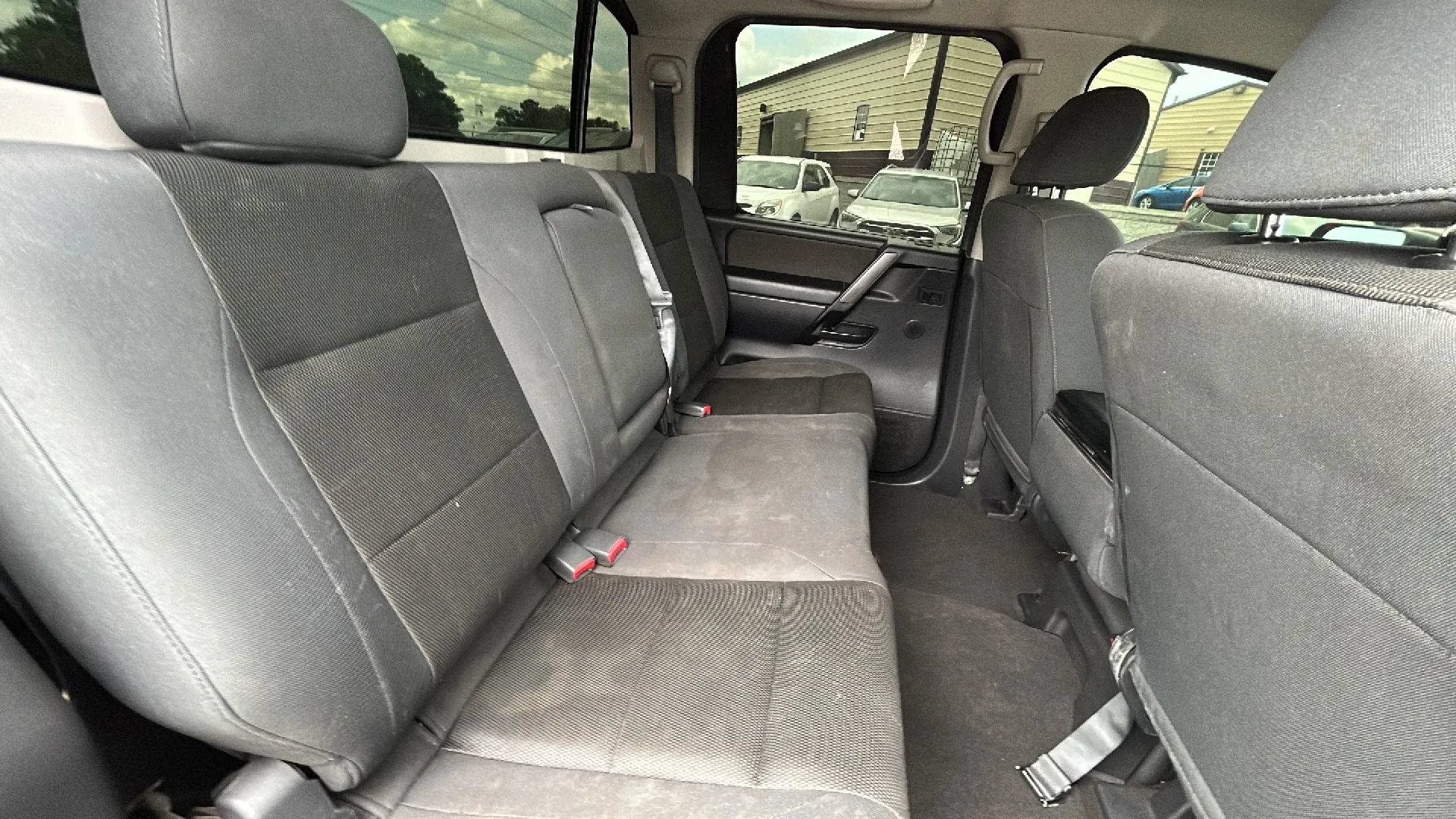 Used 2008 Nissan Titan LE AWD/4WD image 27