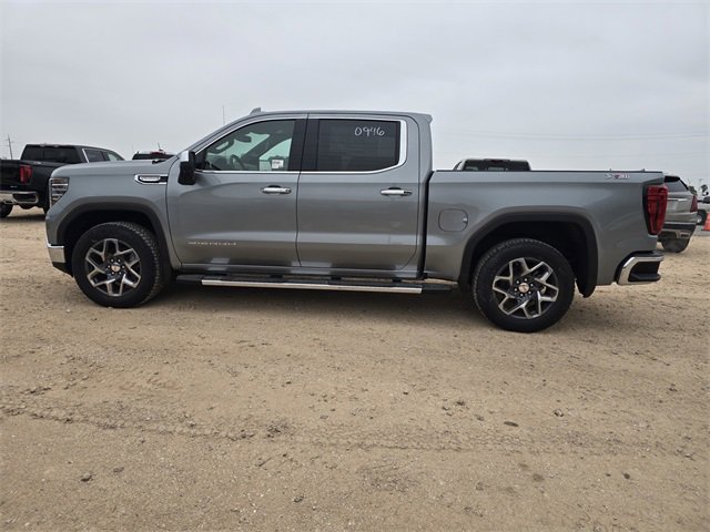 New 2026 GMC Sierra 1500 SLT image 9