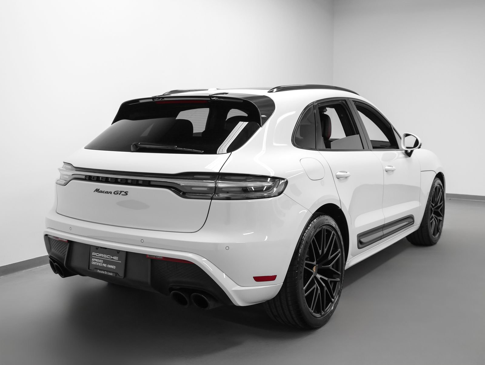 Certified 2022 Porsche Macan GTS image 12