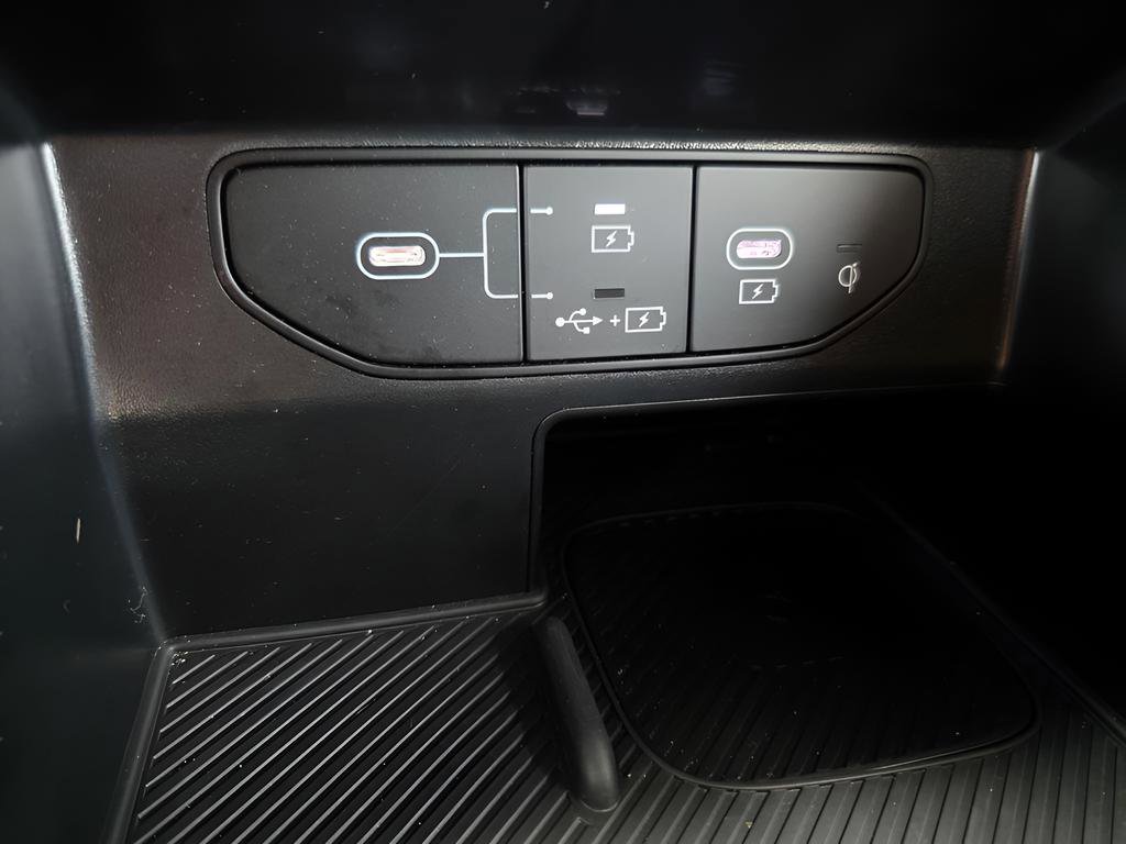 Used 2025 Kia Sorento EX w/ Panoramic Sunroof Package FWD image 35