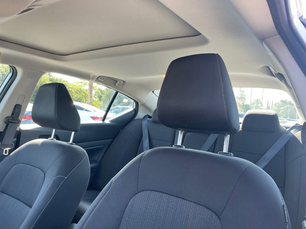 Used 2023 Nissan Altima 2.5 SV w/ SV Premium Package image 16