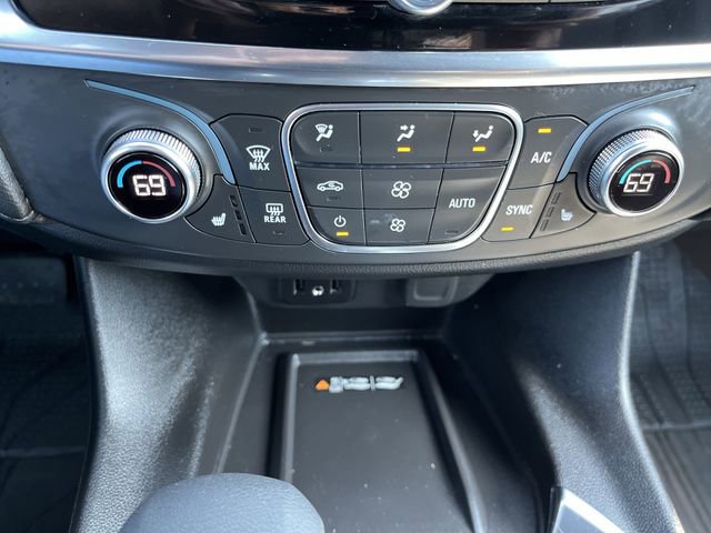 Used 2023 Chevrolet Traverse LT w/ LPO, Floor Liner Package AWD/4WD image 18