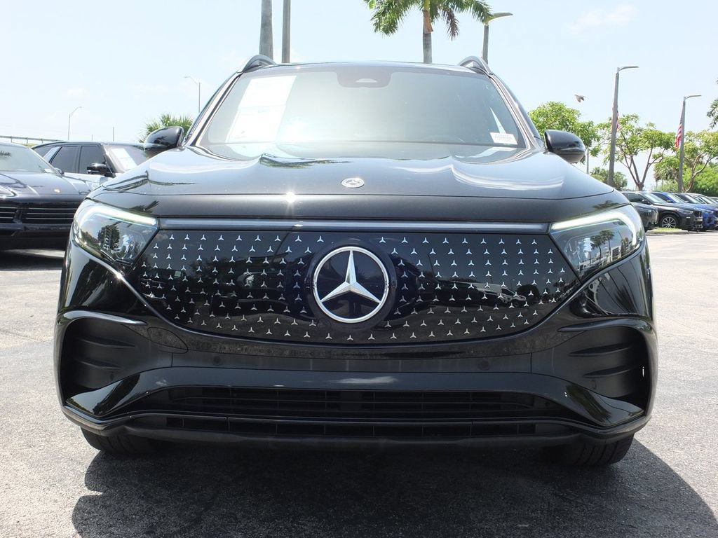 Used 2024 Mercedes-Benz EQB 300 4MATIC image 15