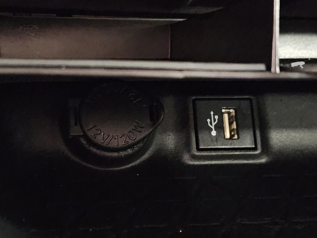 Used 2023 Toyota RAV4 XLE image 16