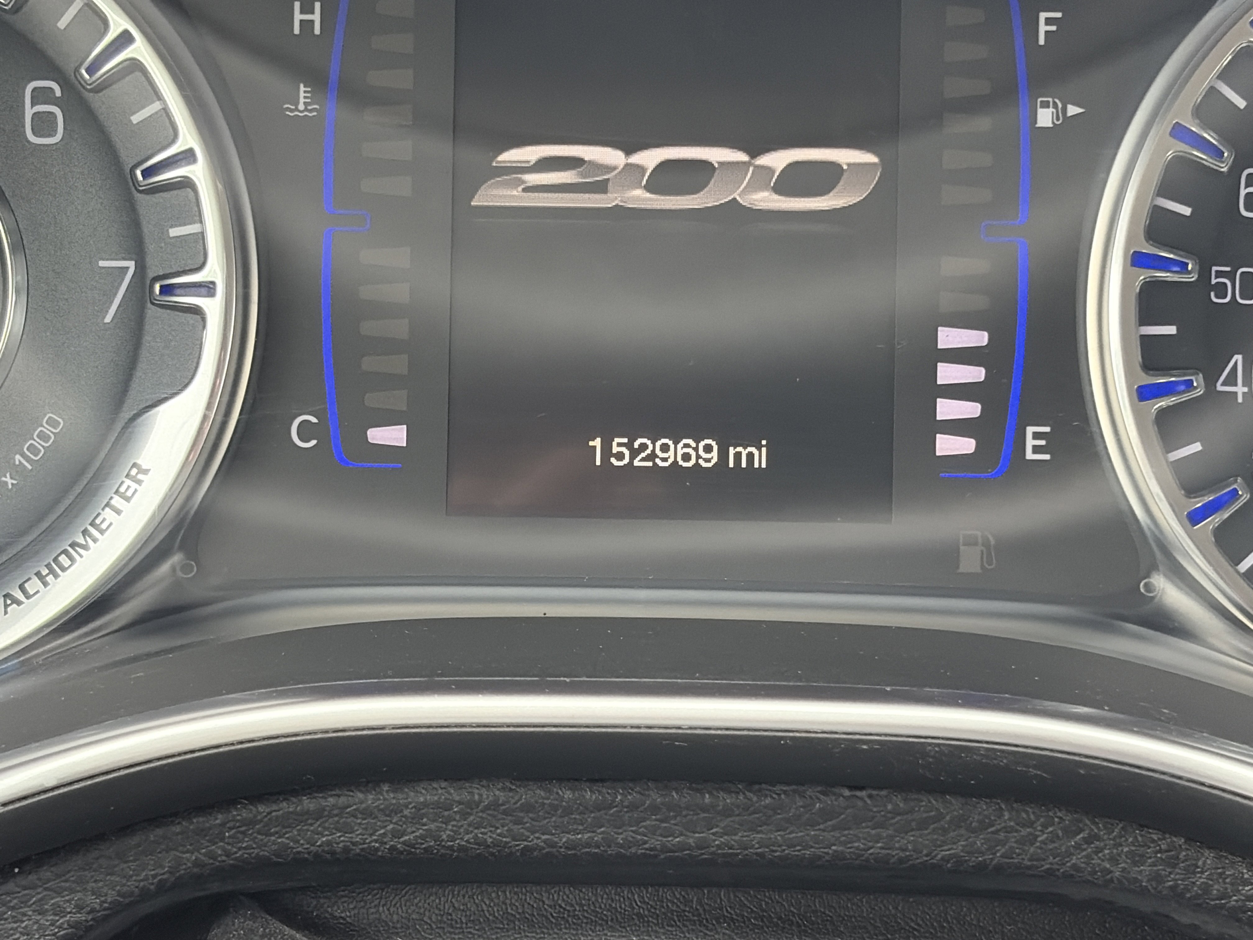 Used 2015 Chrysler 200 Limited w/ Convenience Group FWD image 23