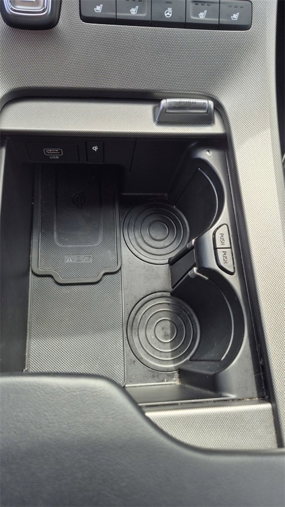 Used 2021 Hyundai Palisade Limited image 25