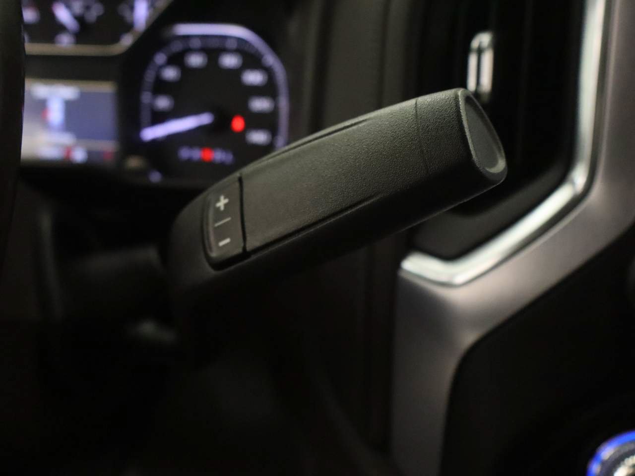 Used 2019 GMC Sierra 1500 SLE w/ SLE Value Package AWD/4WD image 9