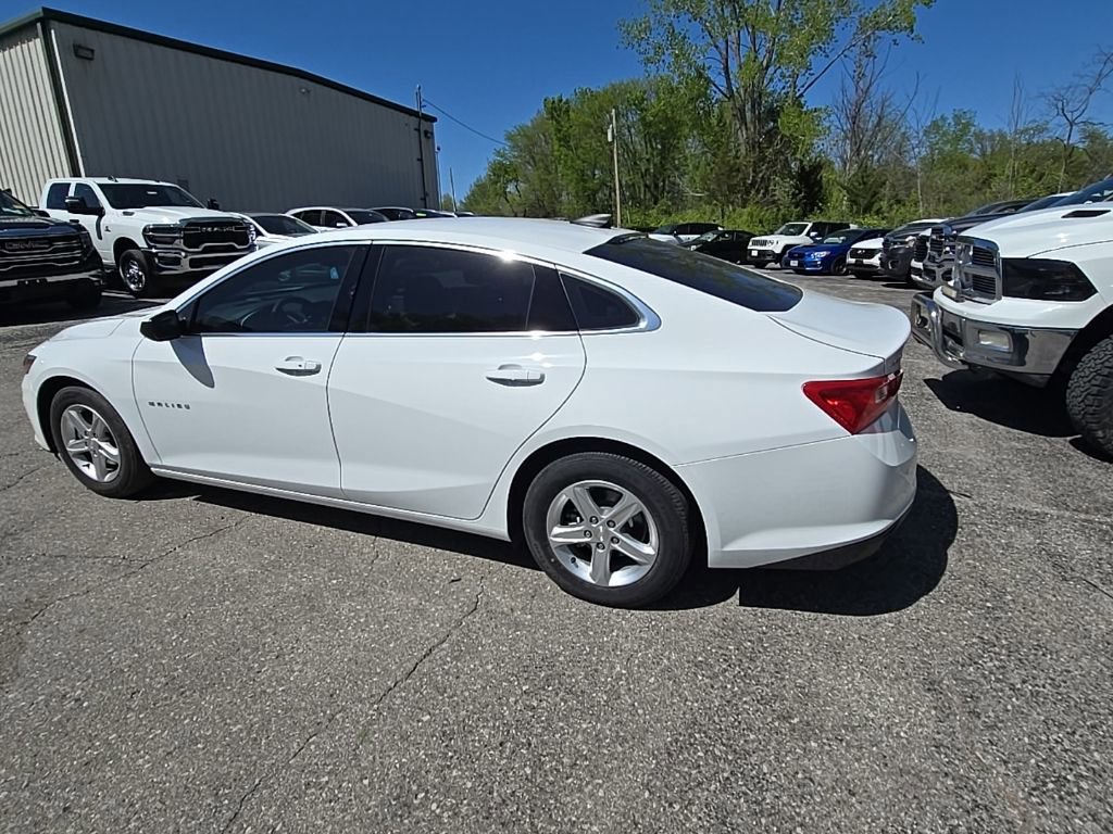 Used 2024 Chevrolet Malibu LS FWD image 4