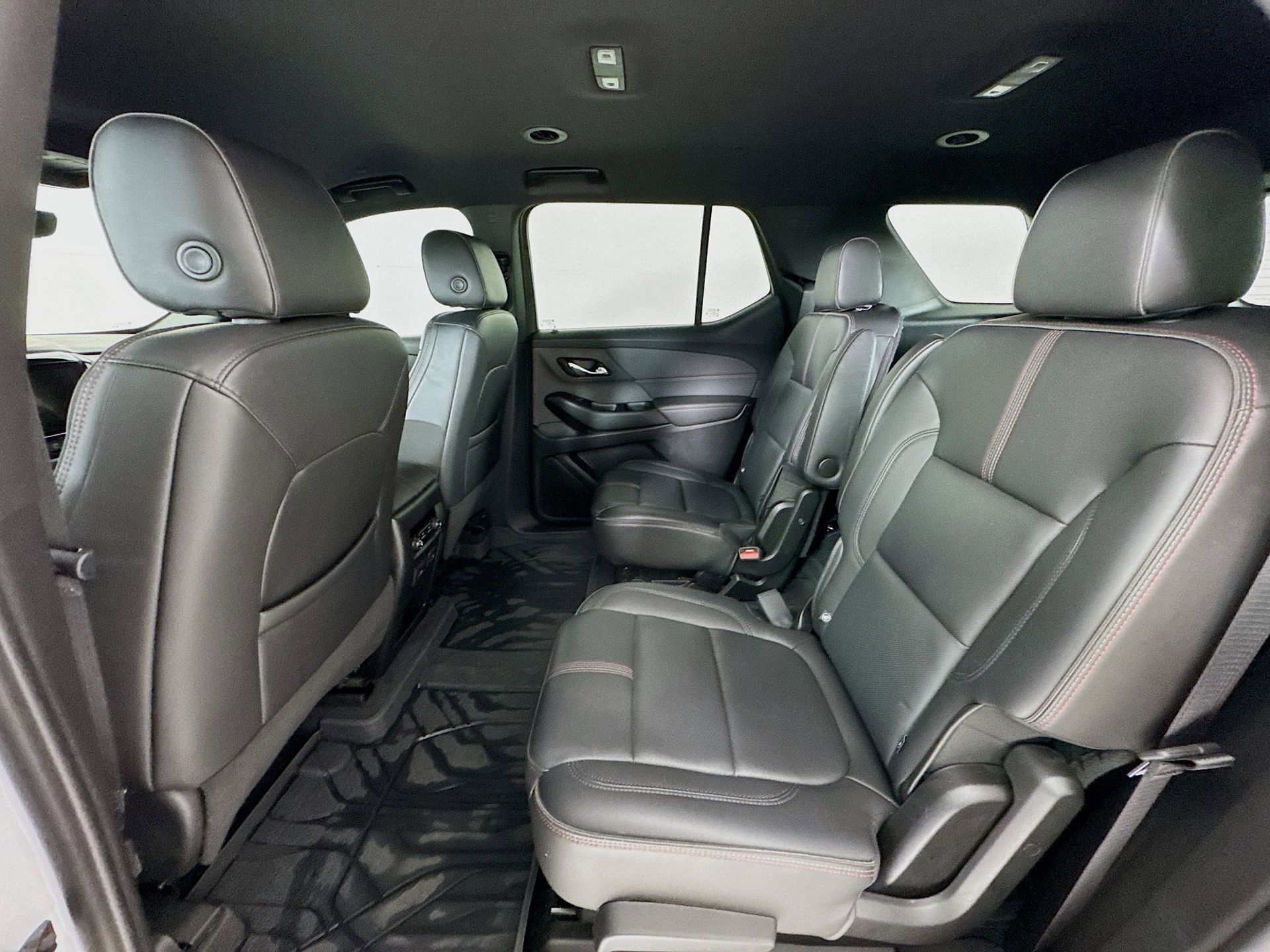 Used 2023 Chevrolet Traverse RS w/ LPO, Floor Liner Package image 26