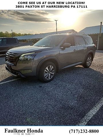 Used 2023 Nissan Pathfinder SL w/ Lighting Package (N92)