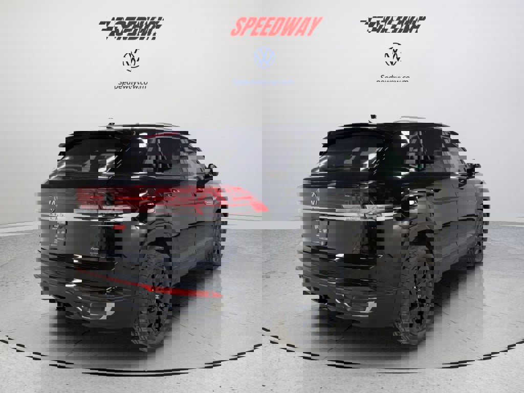 New 2026 Volkswagen Atlas Cross Sport SE image 9